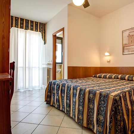 Hotel Genzianella Cervia Exterior foto